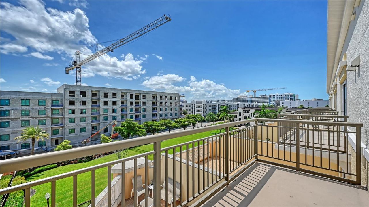 800 N Tamiami Trail , Unit 321, Sarasota, FL 34236 Photo