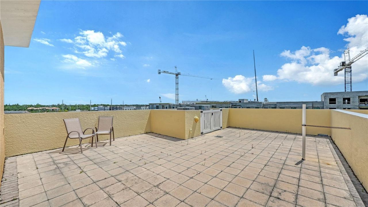 800 N Tamiami Trail , Unit 321, Sarasota, FL 34236 Photo