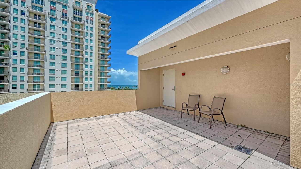 800 N Tamiami Trail , Unit 321, Sarasota, FL 34236 Photo