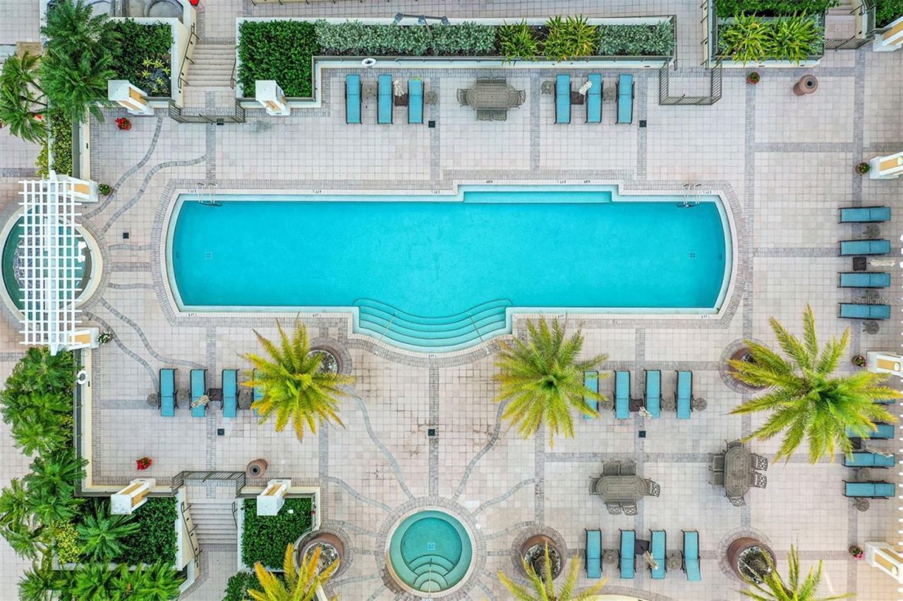 800 N Tamiami Trail , Unit 321, Sarasota, FL 34236 Photo