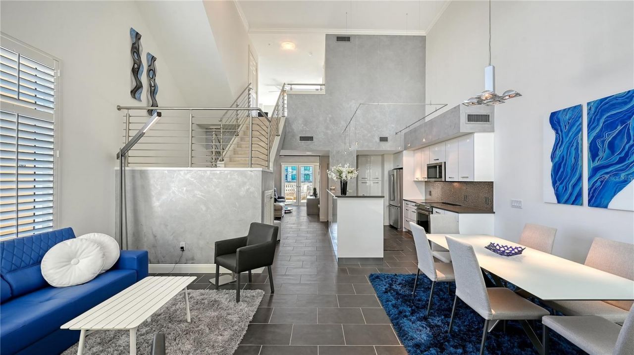 800 N Tamiami Trail , Unit 321, Sarasota, FL 34236 Photo