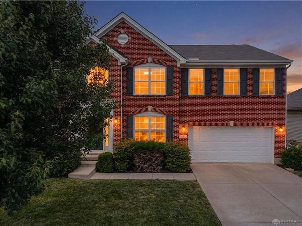 5061 Dayflower Drive, Tipp City, OH 45371