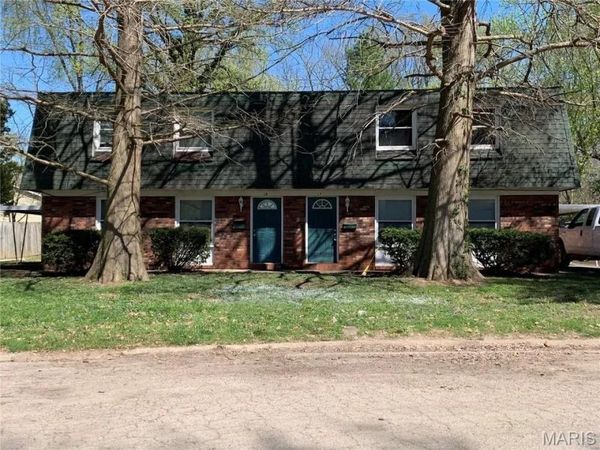 18 KINGS Court , Swansea, IL 62226