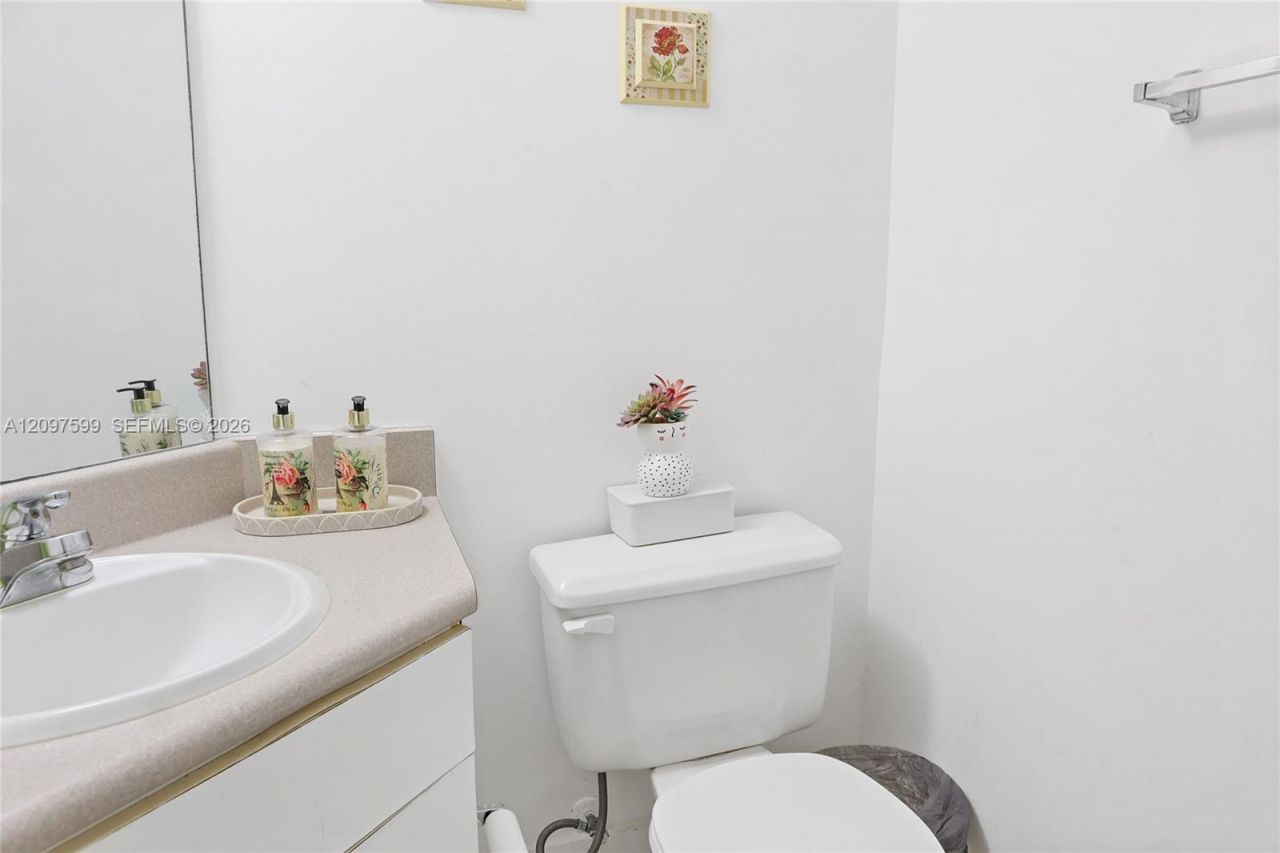 701 Brickell Key Blvd , Unit 2309, Miami, FL 33131 Photo