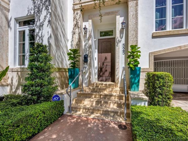 525 Anastasia Ave , Unit 525, Coral Gables, FL 33134