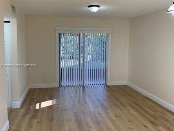 9720 Hammocks Blvd, Unit 37-103, Miami, FL 33196
