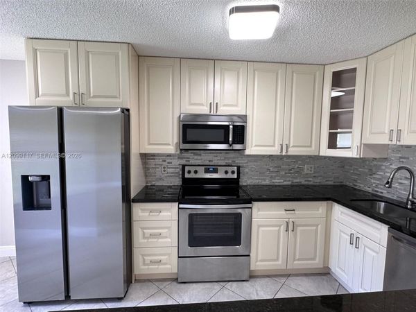 5515 Courtyard Dr , Unit 5515, Margate, FL 33063