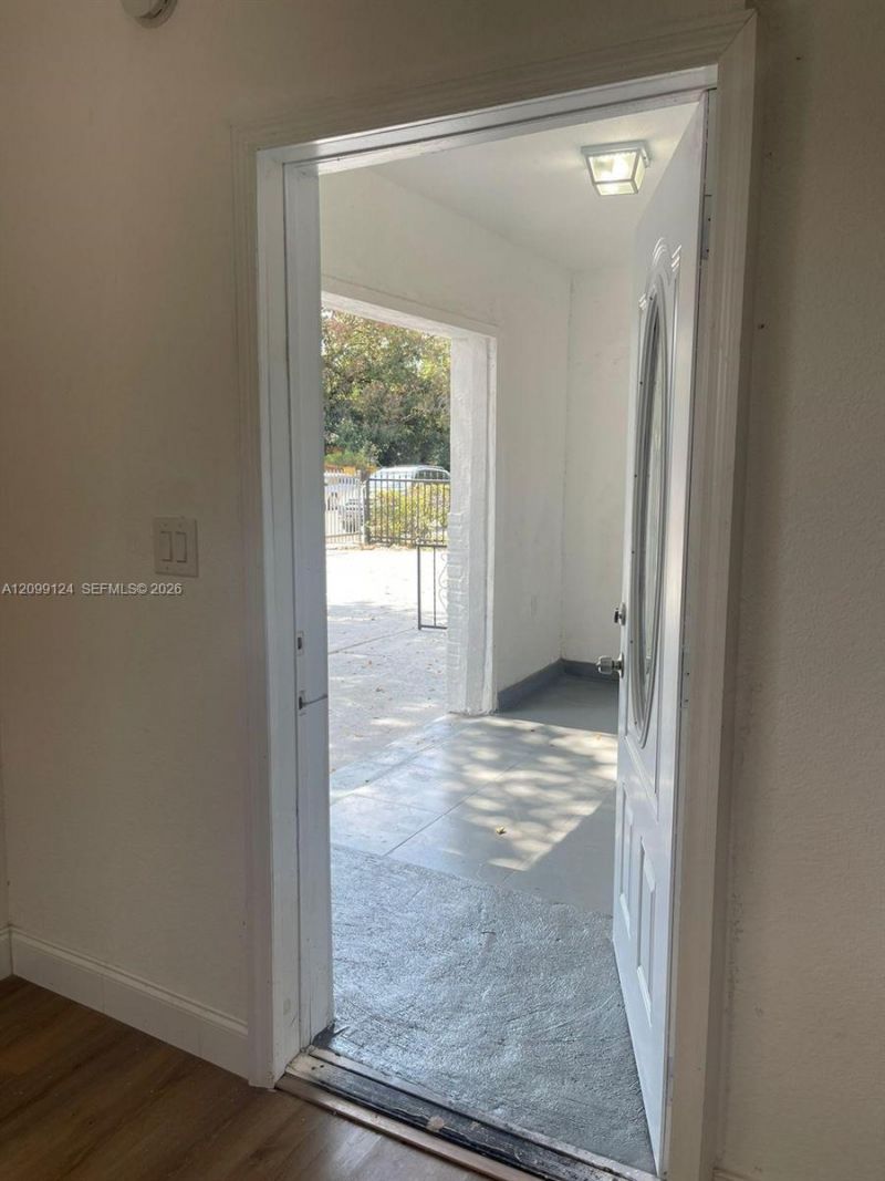 2279 NW 94th St , Unit C, Miami, FL 33147 Photo