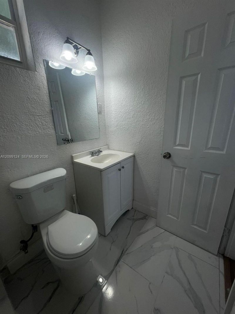2279 NW 94th St , Unit C, Miami, FL 33147 Photo