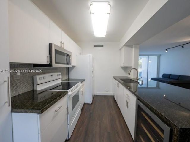 9787 NW 49th Ter , Unit 427, Doral, FL 33178 Photo