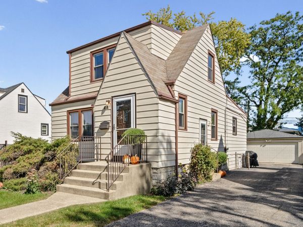 4107 Wagner Avenue , Schiller Park, IL 60176