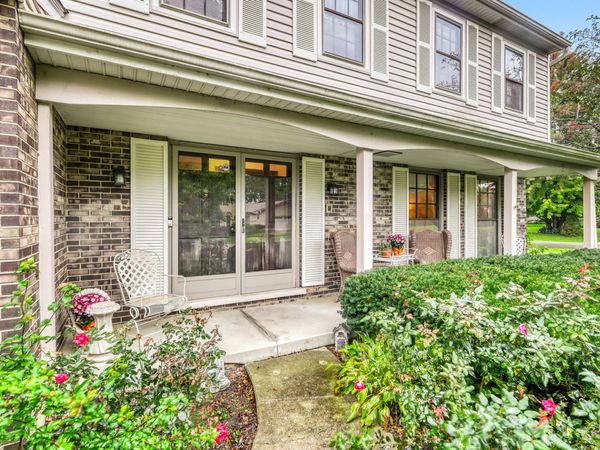 311 Clearbrook Court , Schaumburg, IL 60193