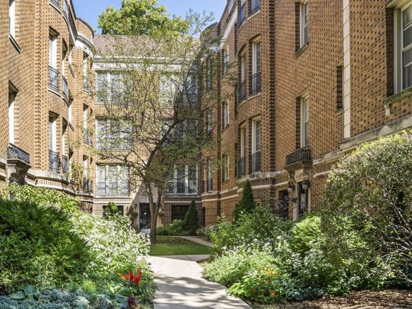 1524 W Fargo Avenue , Unit 2S, Chicago, IL 60626