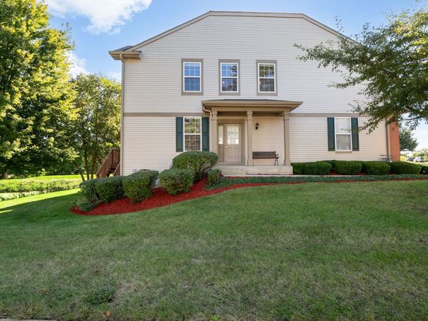 1319 W Crane View Court , Round Lake, IL 60073