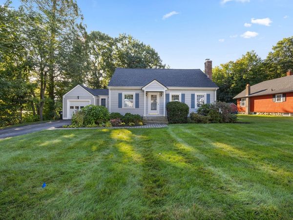 58 Glenwood Street, Holden, MA 01520