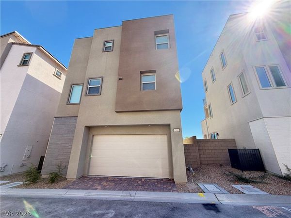 1741 N Desert Foothills Drive , Las Vegas, NV 89138
