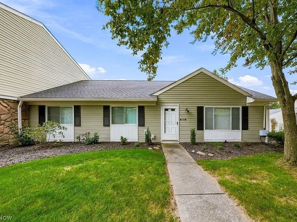 2033 Carlile Drive , Uniontown, OH 44685