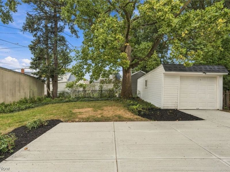 7702 Southington Drive, Parma, OH 44129 Photo 35