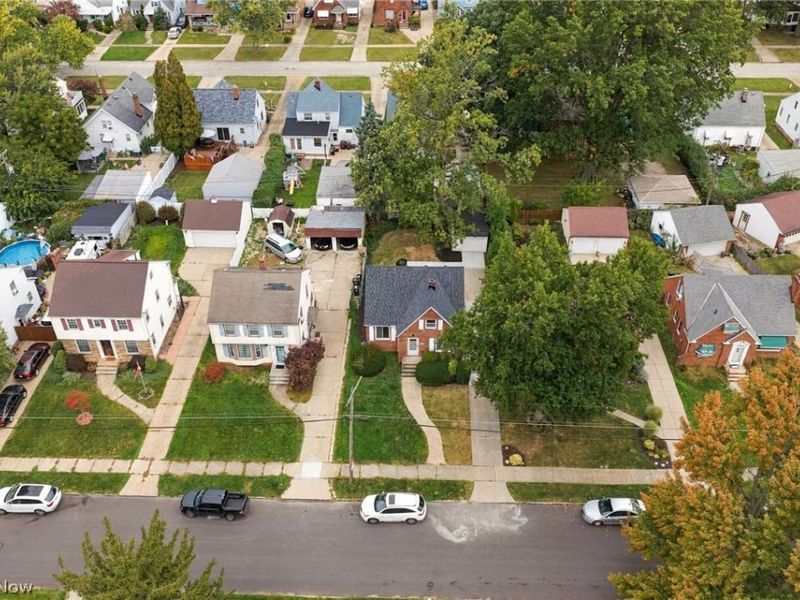 7702 Southington Drive, Parma, OH 44129 Photo 41