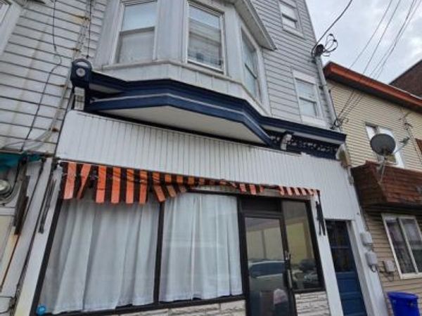 17 N 2ND STREET, Unit 1ST FLOOR, SAINT CLAIR, PA 17970