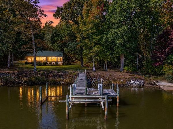 684 Buckner Creek Rd, MONTROSS, VA 22520