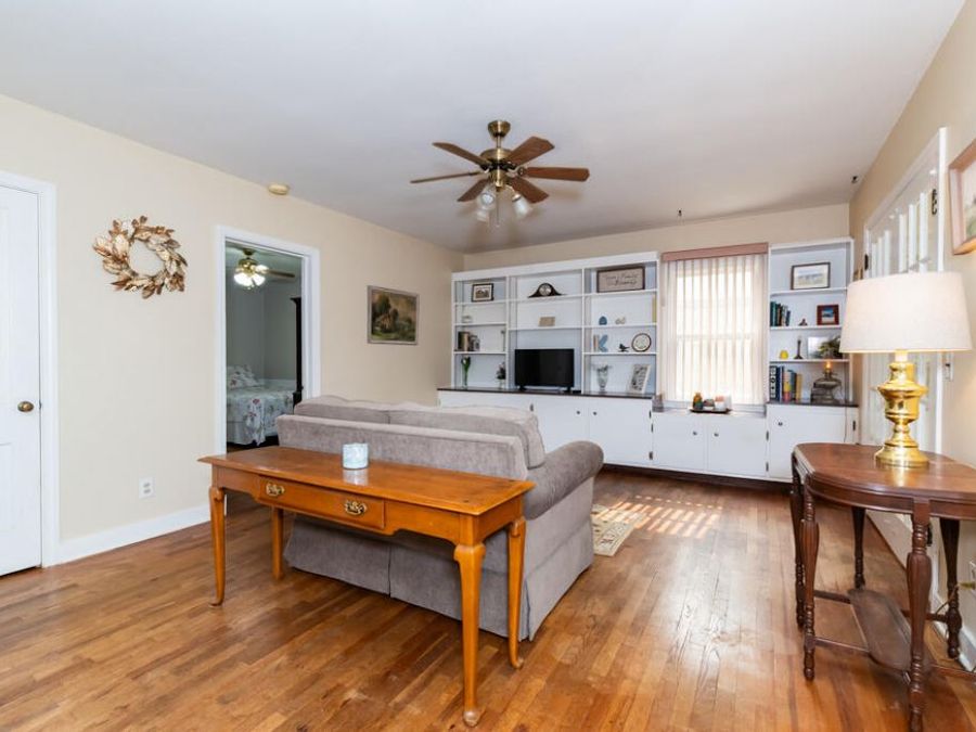Property Image 16