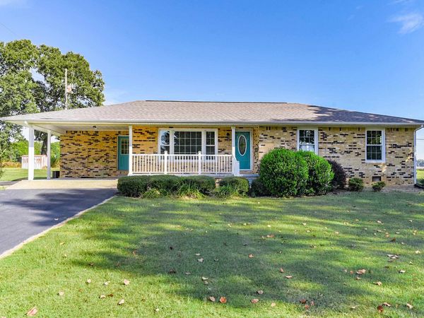 51 Oak Park Dr, Lexington, AL 35648