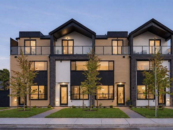 2100 Allenby St , Unit #3, Oak Bay, BC V8R 3C3