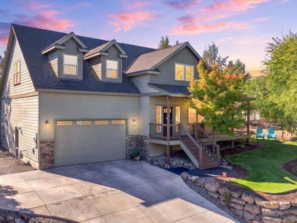 3750 SW Crest Court, Redmond, OR 97756