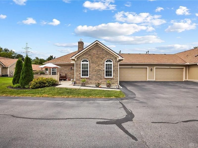 2803 Austin Place, Dayton, OH 45431 Photo 2