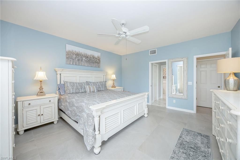 780 Waterford Dr, Unit 202, Naples, FL 34113 Photo