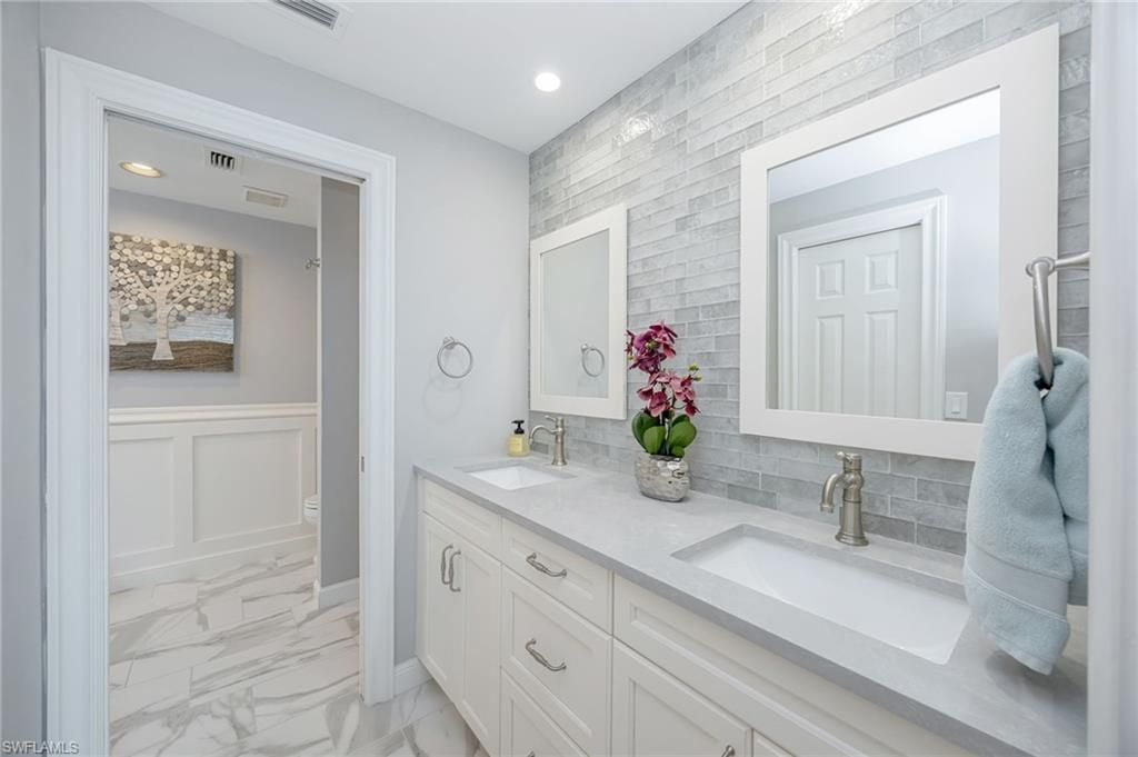 780 Waterford Dr, Unit 202, Naples, FL 34113 Photo