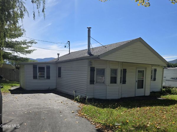 231 Stone Bridge Road, Cornwallville, NY 12418