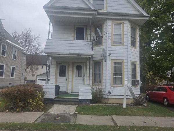 387-389 Locust Avenue, Amsterdam, NY 12010