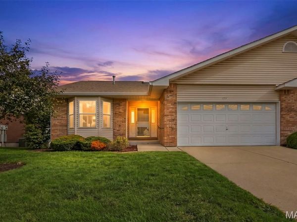 199 Southern Oaks Drive, St Charles, MO 63303