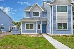 858 Catalpa Court photo 4
