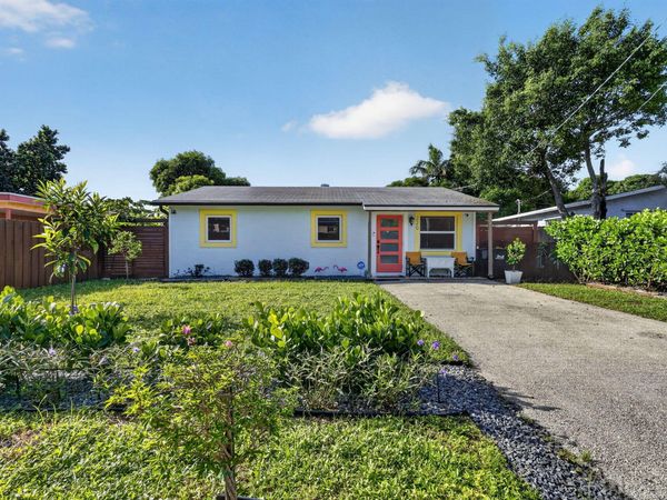 220 Reigle Avenue, Delray Beach, FL 33444