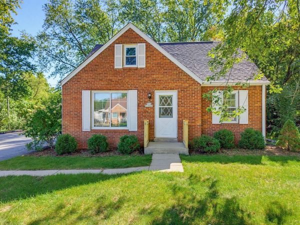 S64W19049 School DRIVE, Muskego, WI 53150