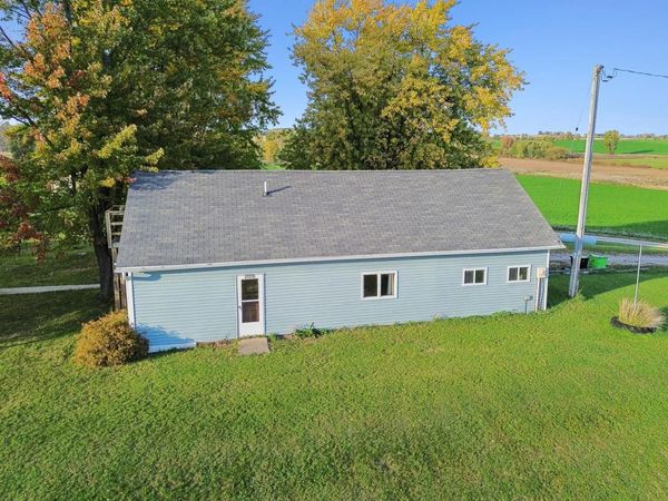W1372 COUNTY HH, New Holstein, WI 53061
