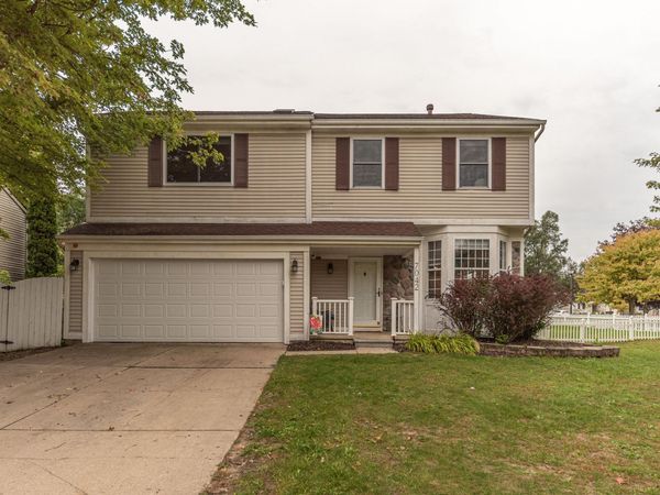 7042 Indian Wells Drive, Ypsilanti, MI 48197