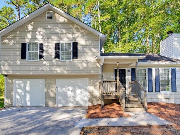 4893 Muirwood Drive , Powder Springs, GA 30127