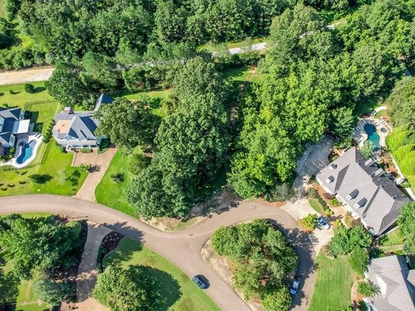 8005 Lake Cove, Oxford, MS 38655