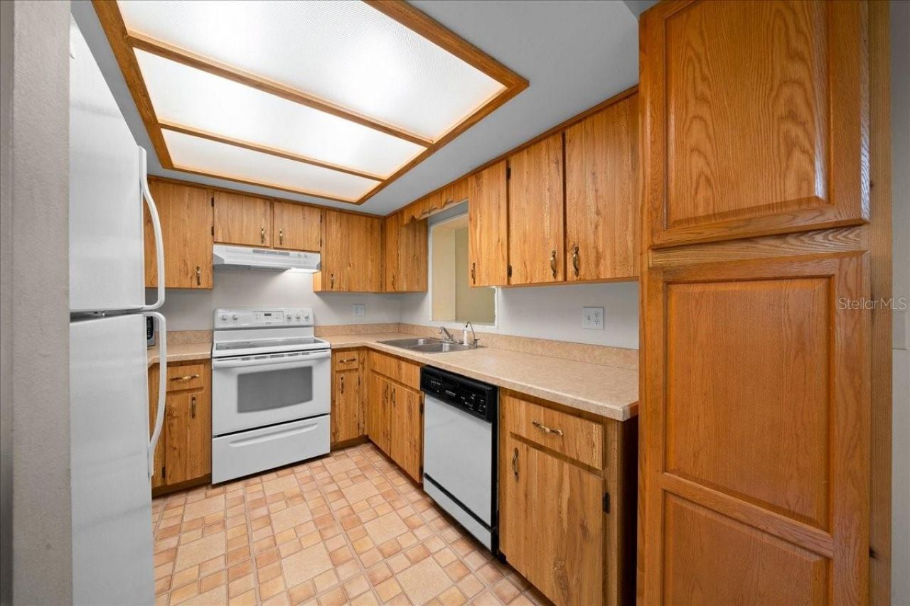 8599 E Hampton Point Road , Inverness, FL 34450 Photo
