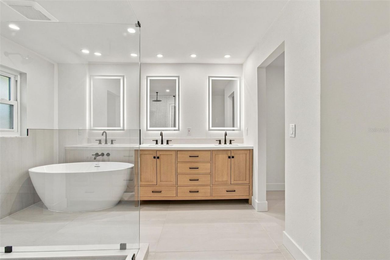 2654 Augusta Drive N, Clearwater, FL 33761 Photo