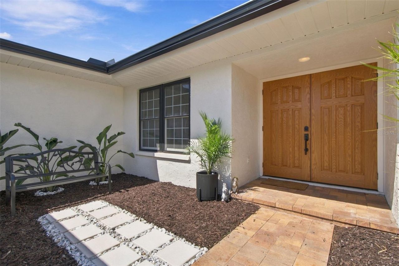 2654 Augusta Drive N, Clearwater, FL 33761 Photo