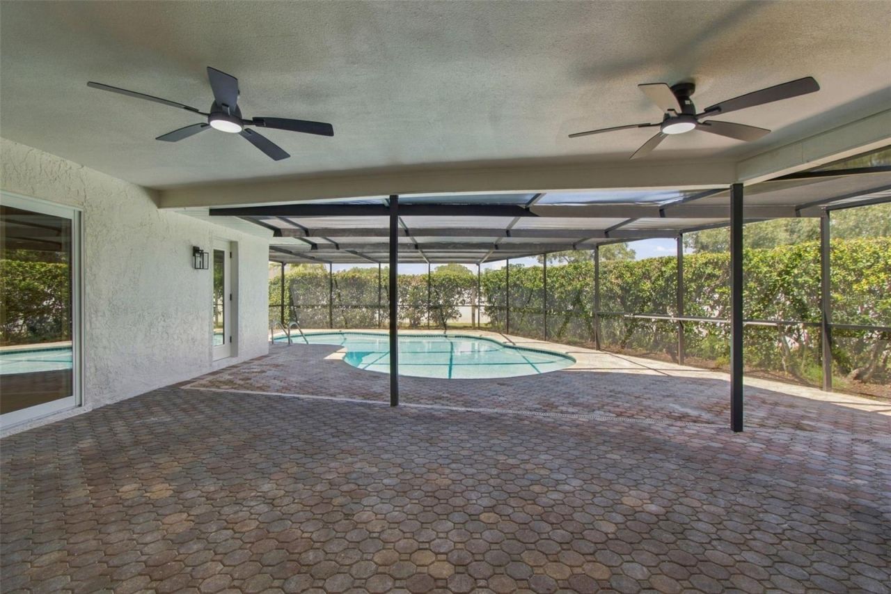2654 Augusta Drive N, Clearwater, FL 33761 Photo