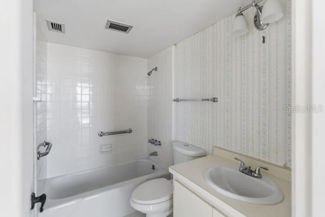 4485 Gulf Of Mexico Drive, Unit 402, Longboat Key, FL 34228 Photo