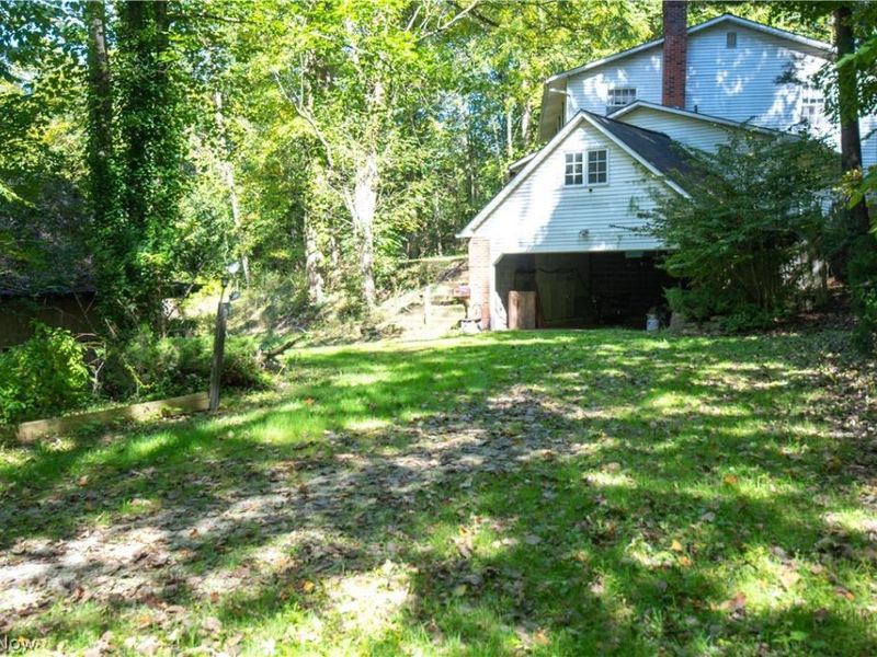 12061 Heath Road, Chesterland, OH 44026 Photo 10