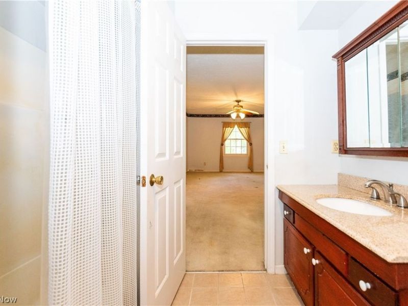 12061 Heath Road, Chesterland, OH 44026 Photo 30