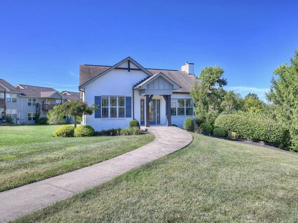 1865 Quarry Oaks Drive, Florence, KY 41042